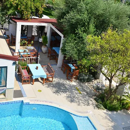 Aquarius Apartmanhotel Side